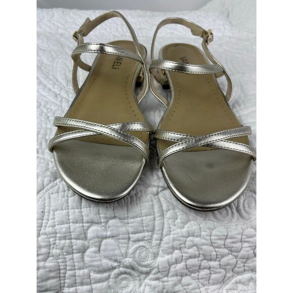 Vaneli Women's Gold Strap Flat Summer Slip On Heel Sandals - Size 8 - Picture 7 of 11